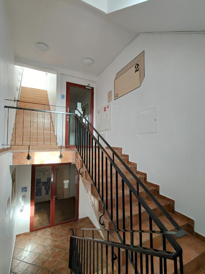 Hostel Mlotek I Perlik Tarnowskie Góry Buitenkant foto